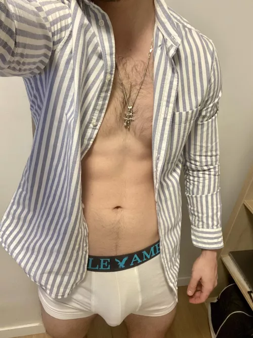 Work said to dress “business casual”