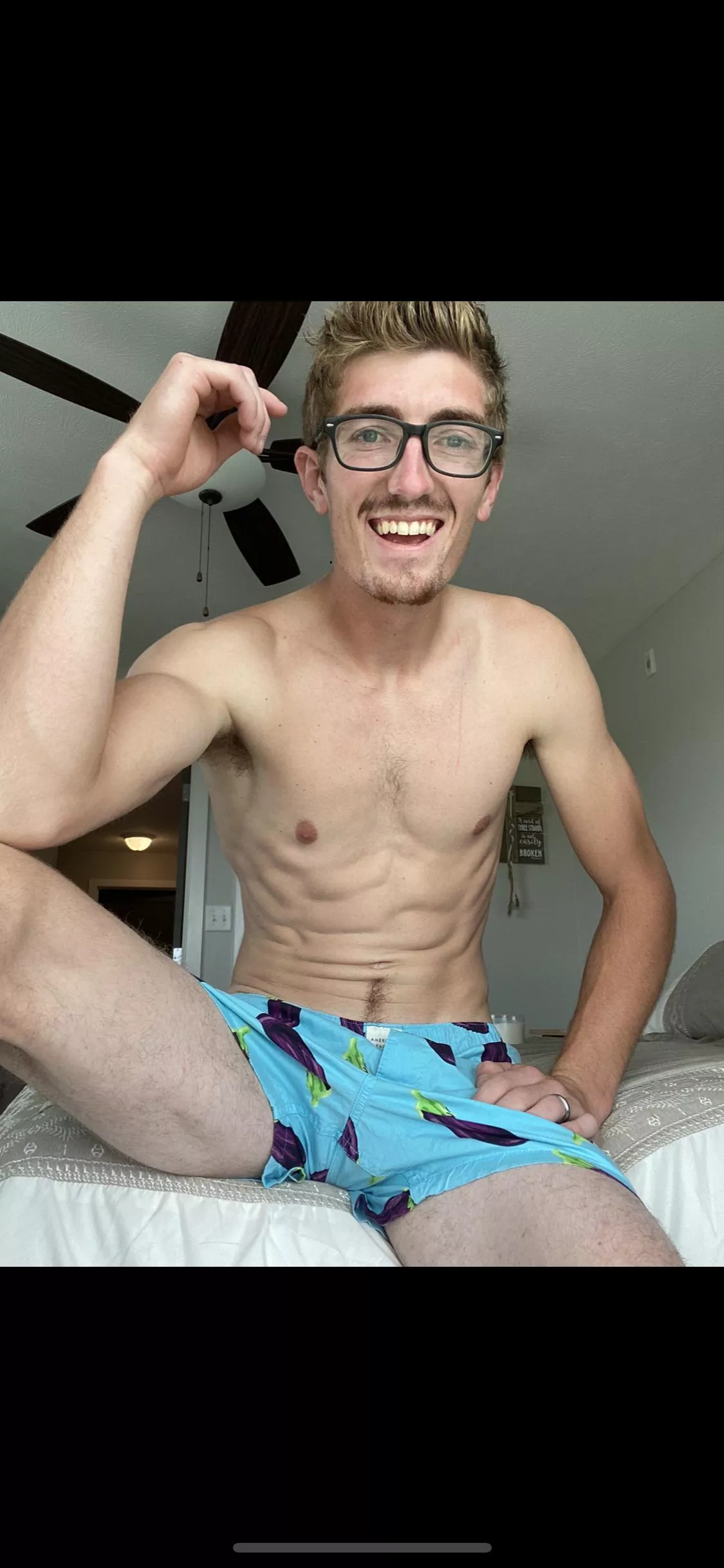 You can’t resist this smile… come say hi