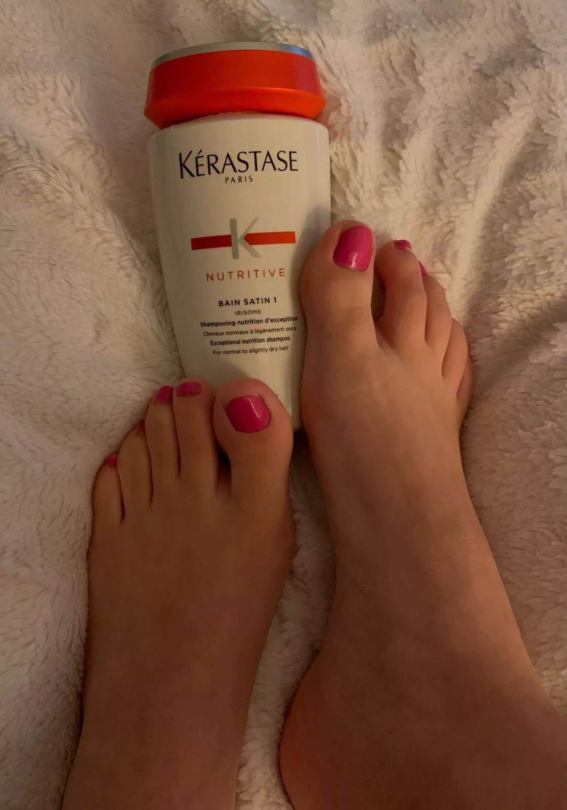 You wanna use this lotion or bring your own?😝