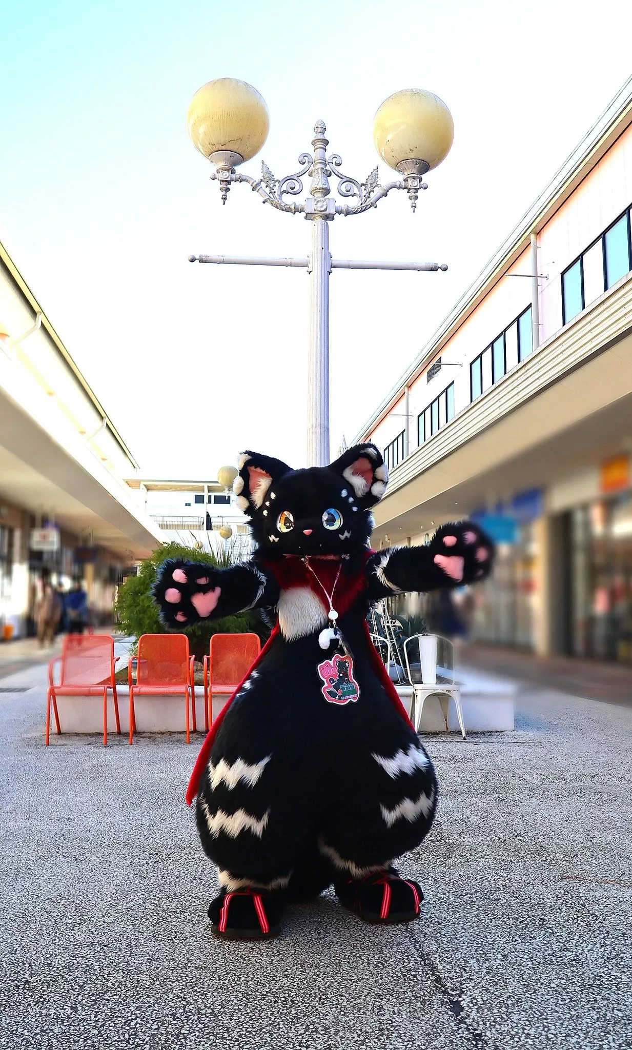 Your journey ends here. No passing! Only hugs. (@Noa_noa_mori on Twitter)