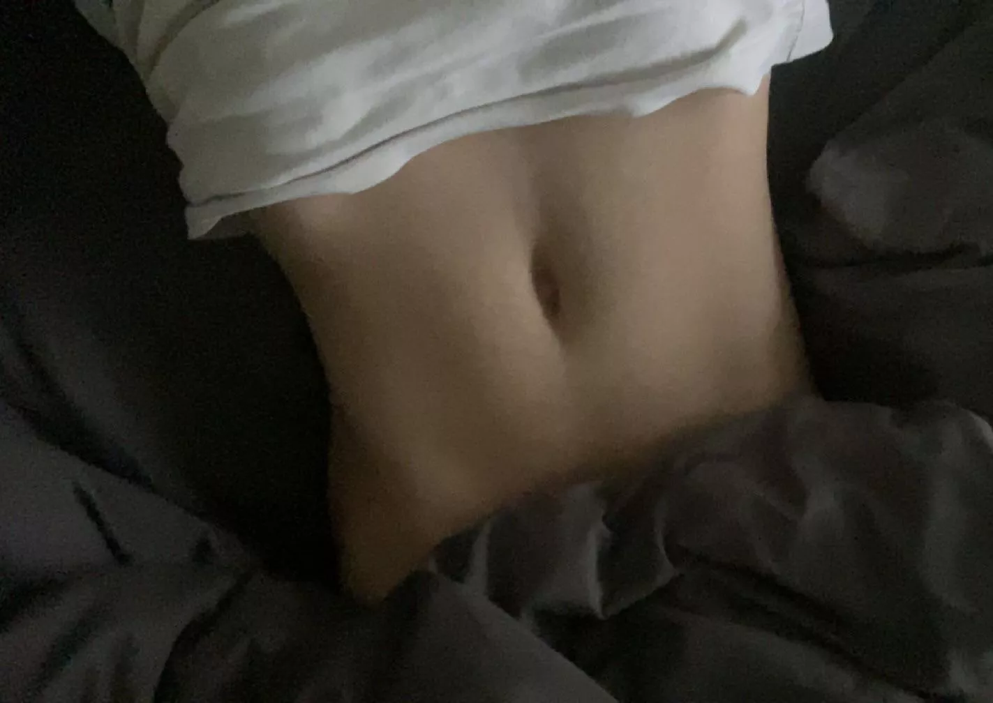 19 do men like a boy with a small waist? 🥺