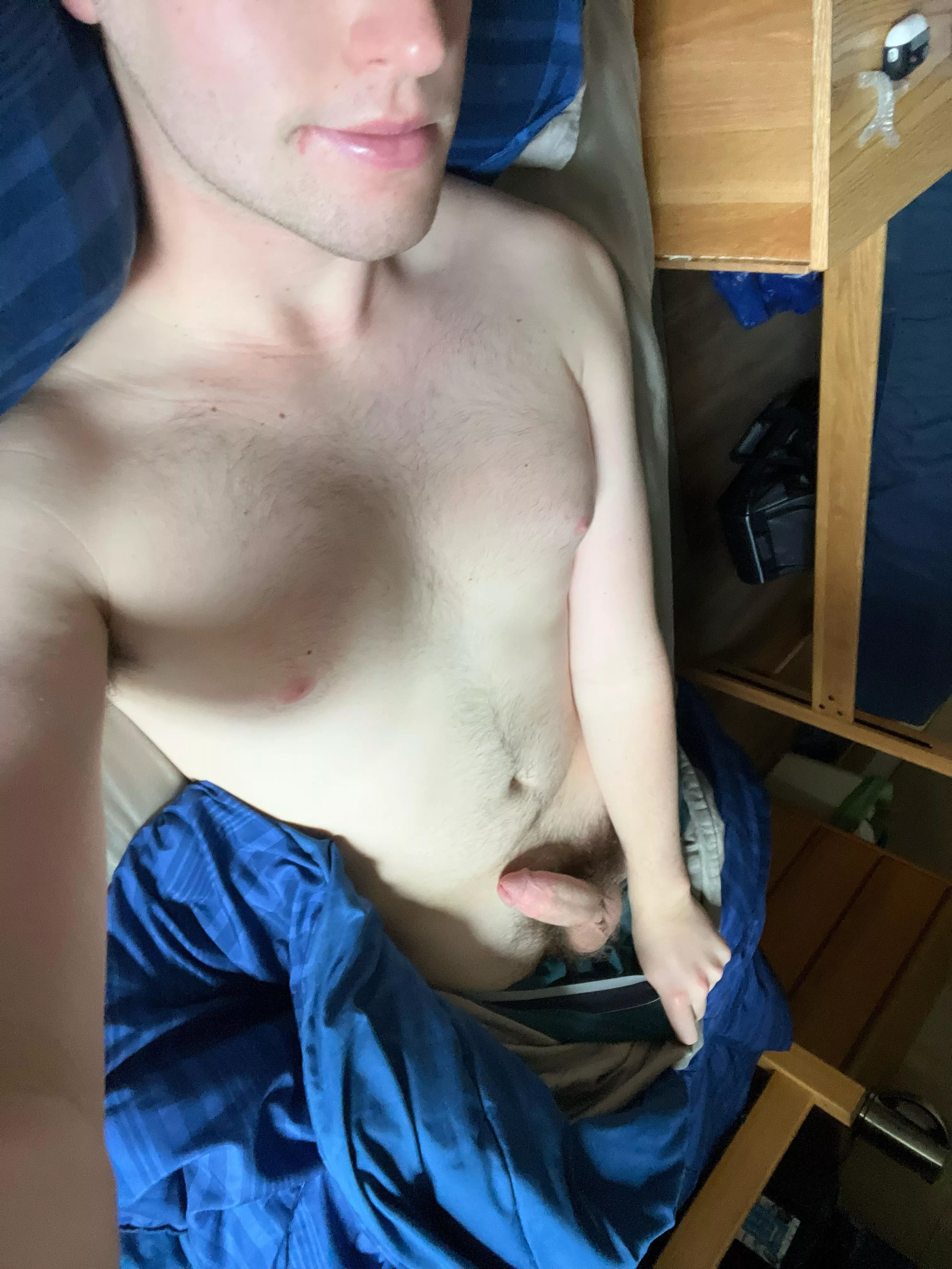 19m 6’7 kinky pe rv looking for fun- please show face - Ianthet21