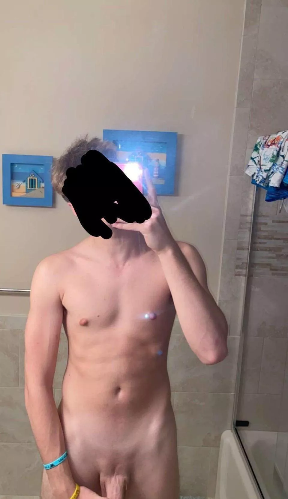 20 I’m str8, but damn I just want a hot guy to suck and fuck. I’m straight. Sc-Axel_harvy22222