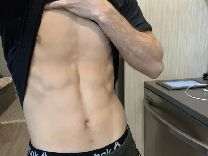 23 USA Fit with abs looking to LIVE JERK (8+ inches) bwc++ verbal++ usa++ live jerk++ Snap: Nickg3567