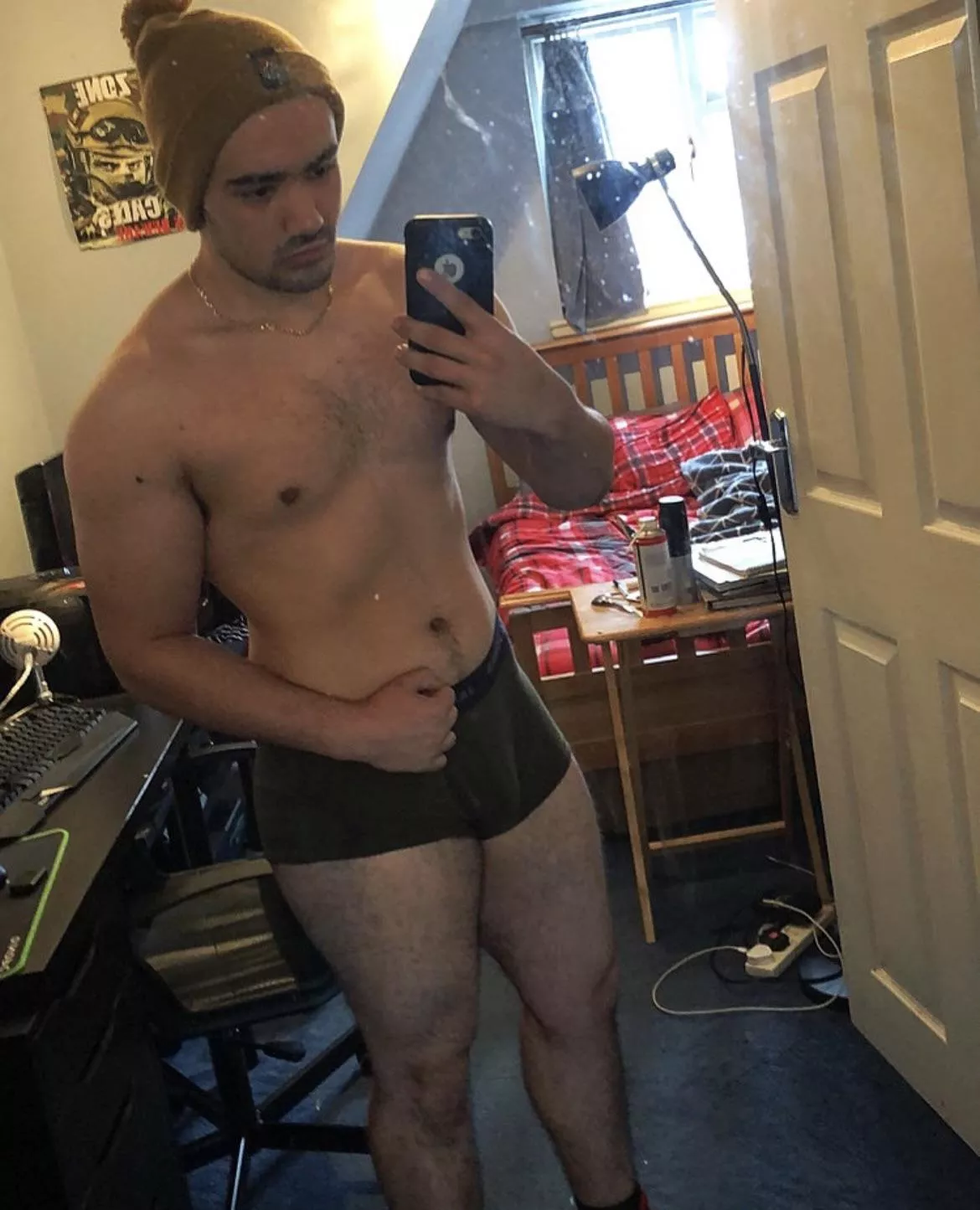 23uk finished at the gym, who’s chilling