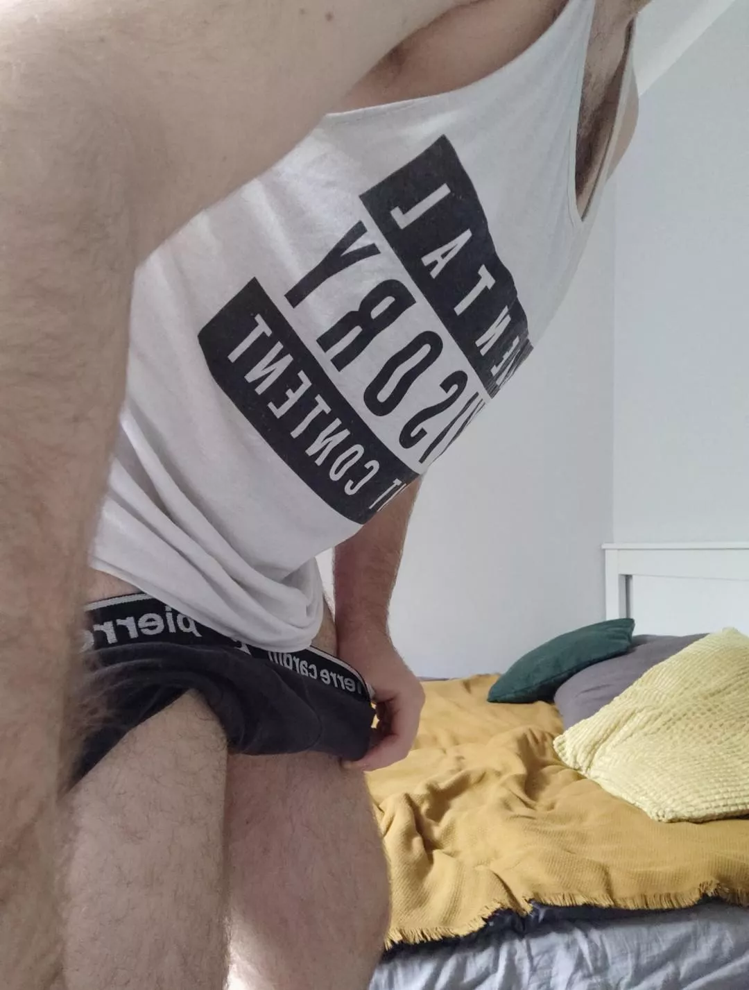 25m masc sub boy looking for a kinky dominant guy for online play. More info in comment :)