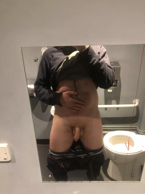 27 m in pub toilet !