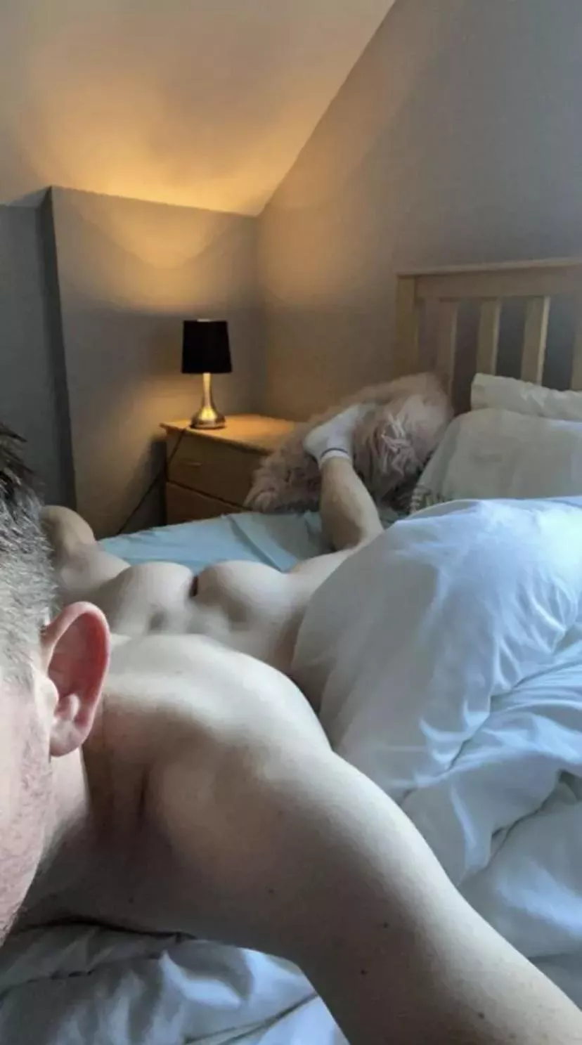 27 NW9 7FH can accom, love to suck and I’m bottom