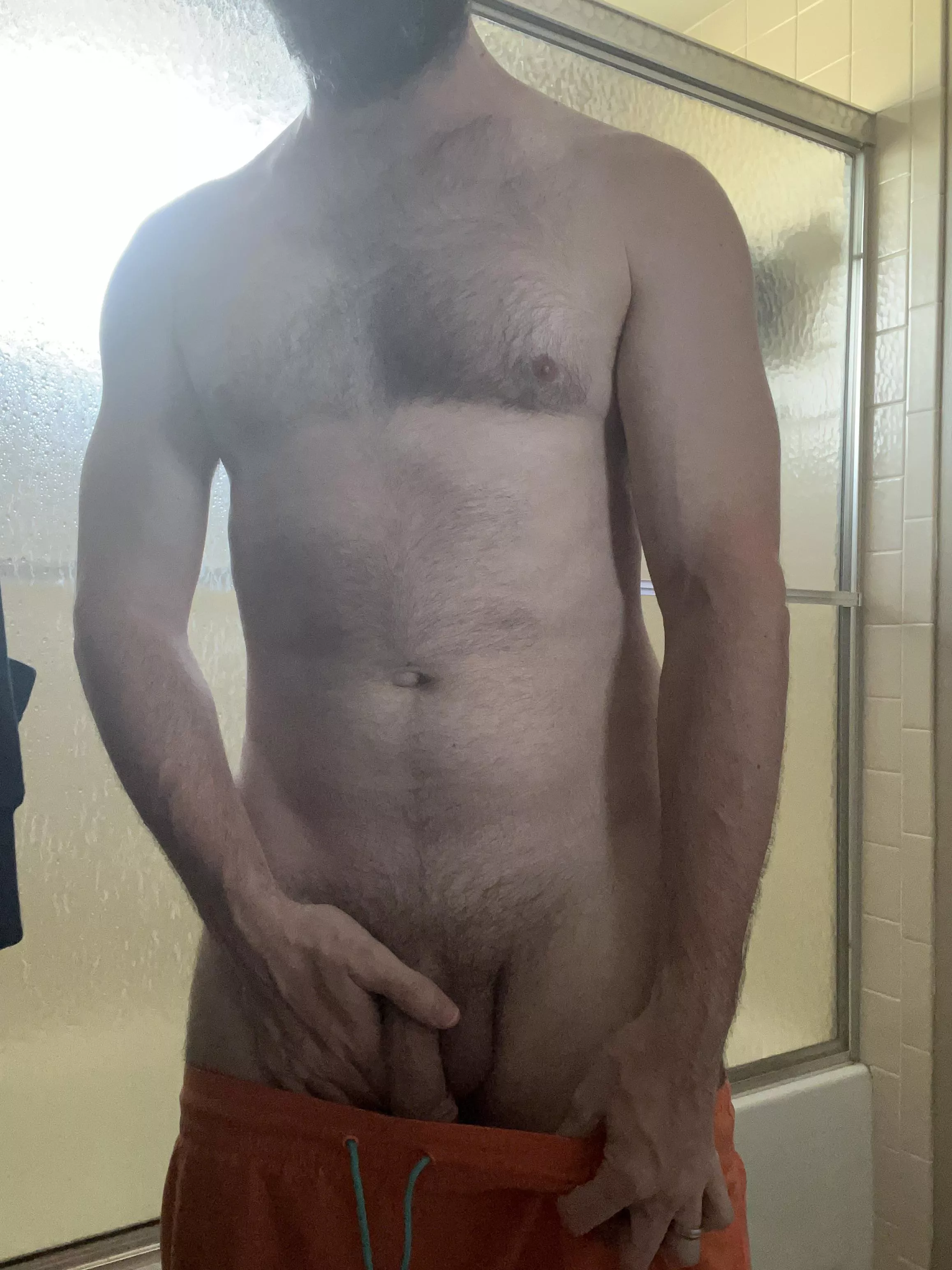 [38] Another vacation day another pic in a bathroom 😂