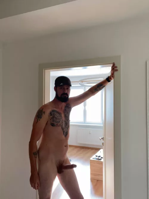 A more artistic view of a biker.