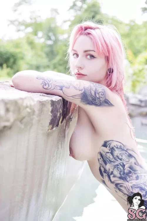 Another beautiful girl Eveowl