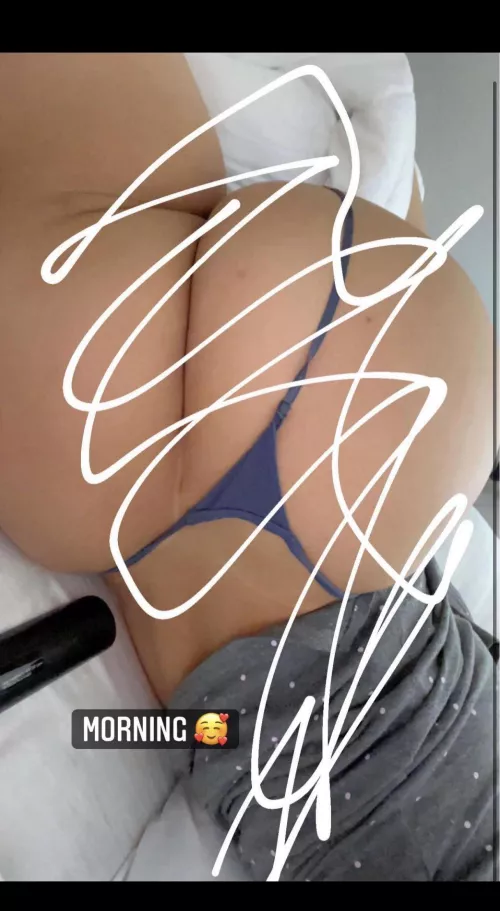 Fantasize about spreading my girlfriends ass for your big cock