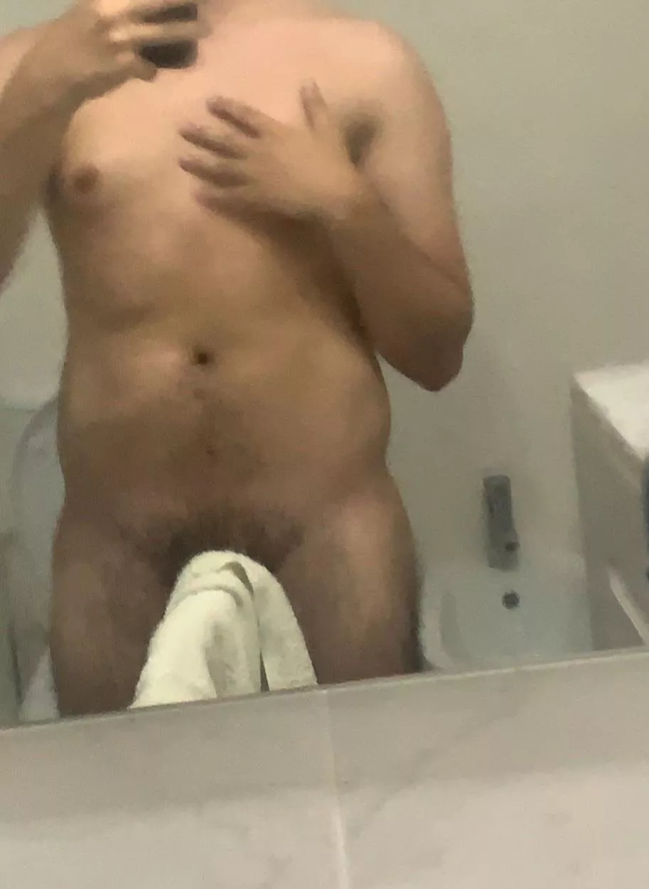 First post here, thought I looked good in the foggy mirror ;)