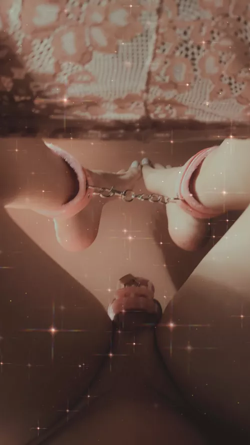 Girls, i finally did it ! my own sissy cage ! limp4life 💖💝