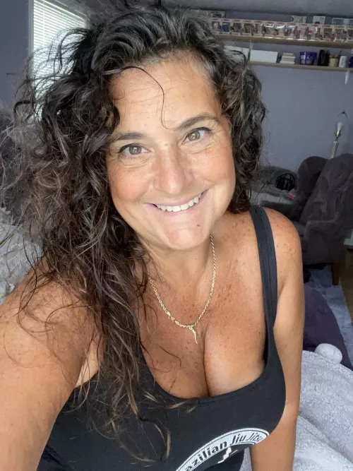 Good Morning, wishing you a spectacular day! (52F)