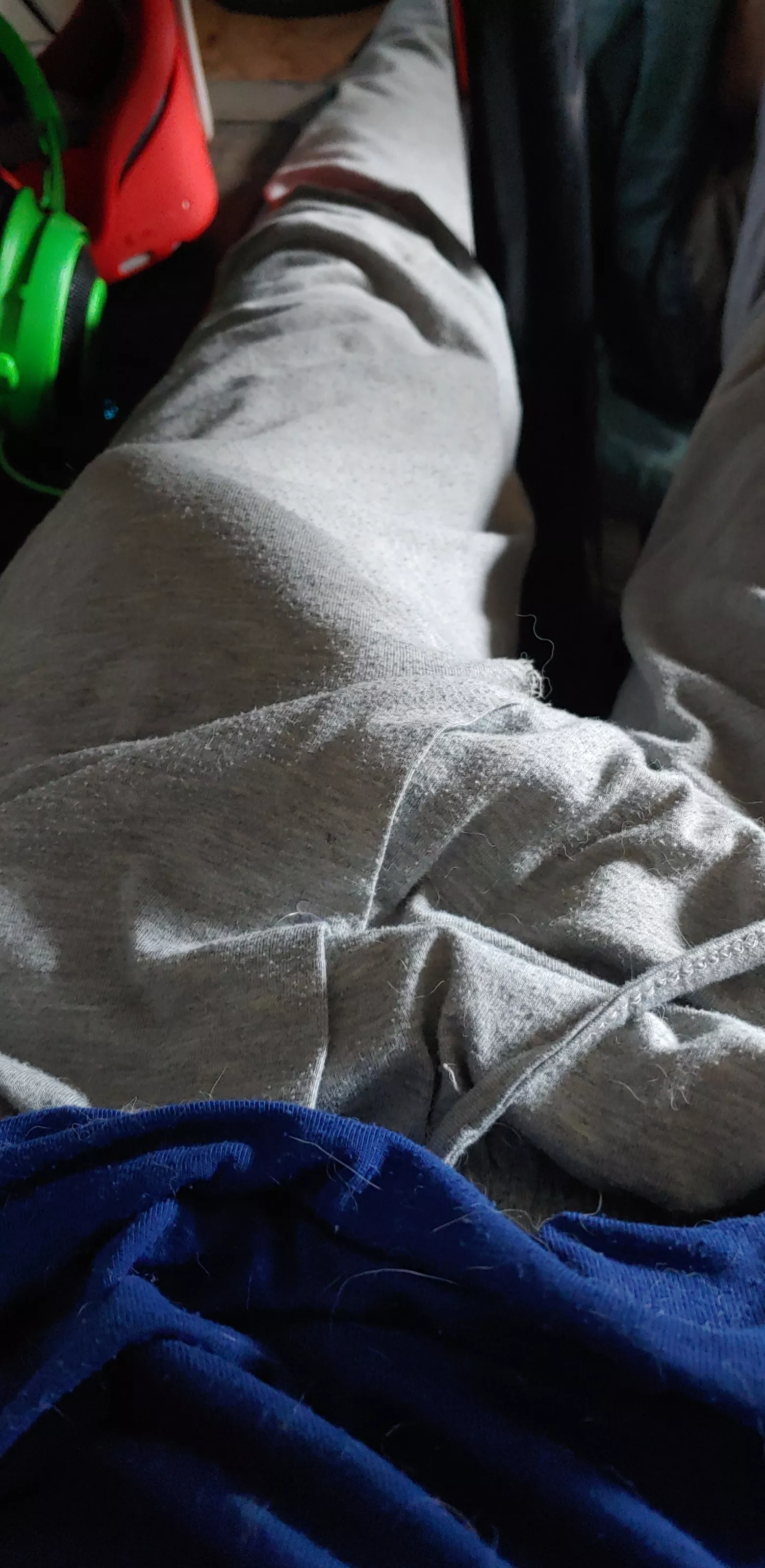 Grey sweatpants does not leave much to imagine