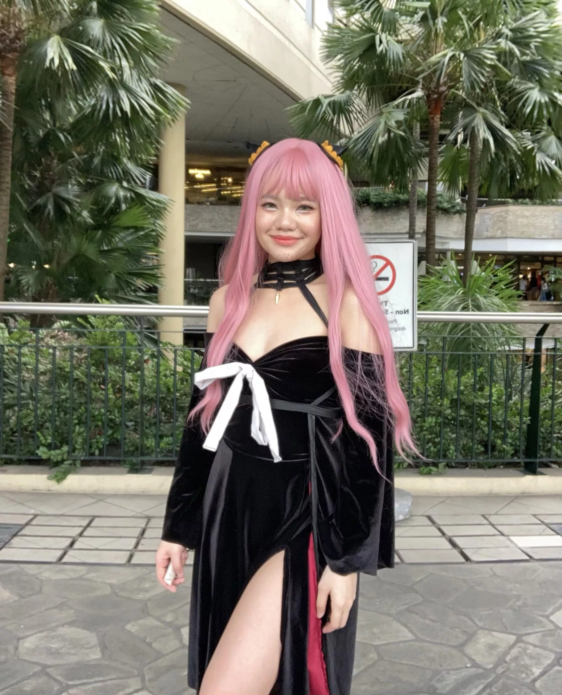 Grown up Anya Forger