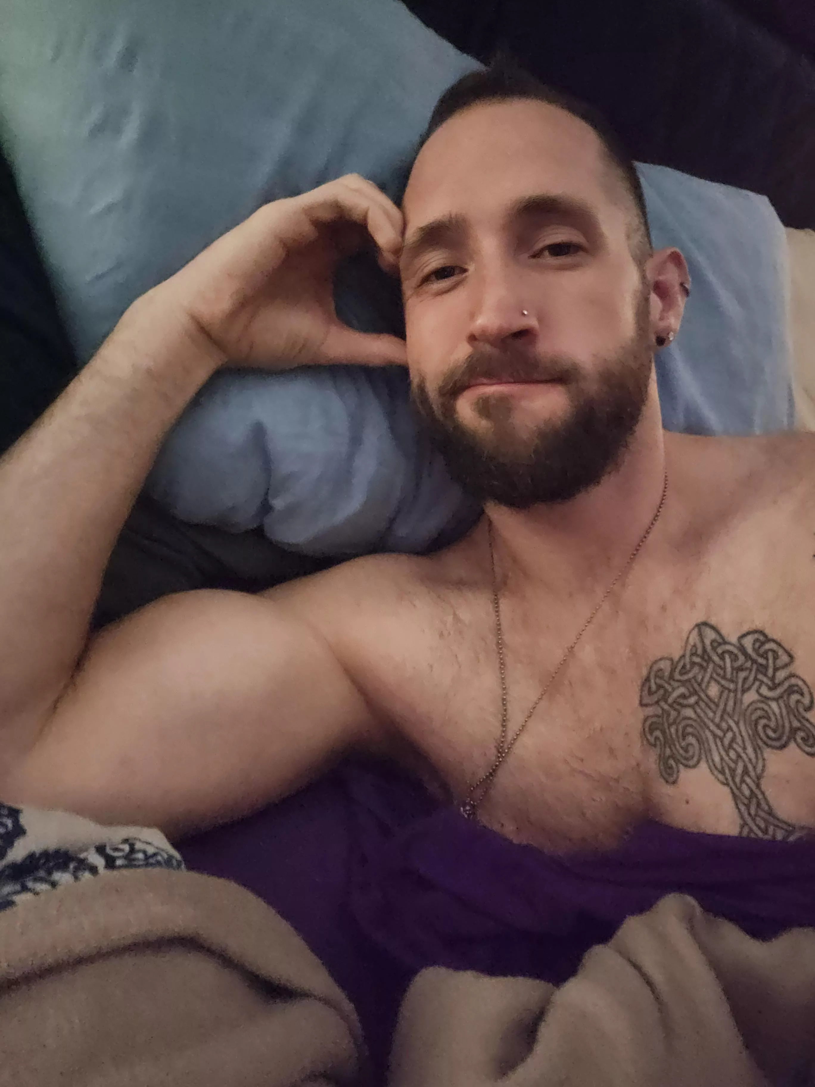 hey. good night, sleep well and sweet dreams and fall asleep knowing you are loved.