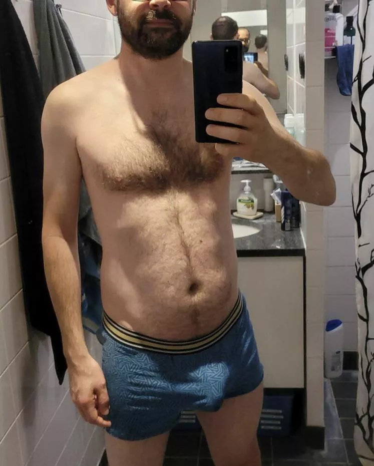 Hi, 29f. any want to fuck my husband [29m]