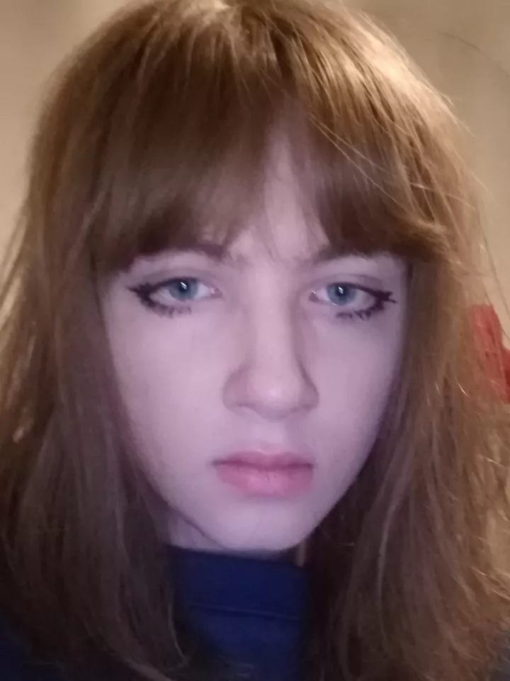 hii tried going full out with the make up