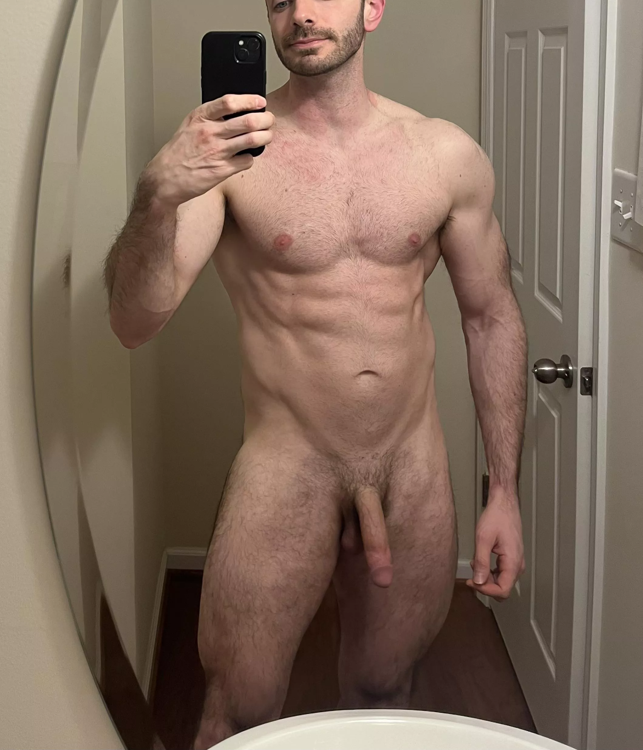 I forgot to include my nose in my last photo :(