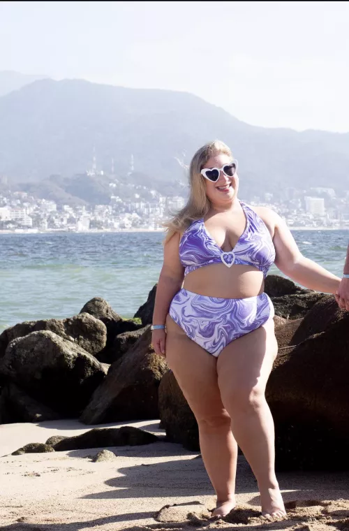 I love this bikini so much that I got portraits taken in it! 💜