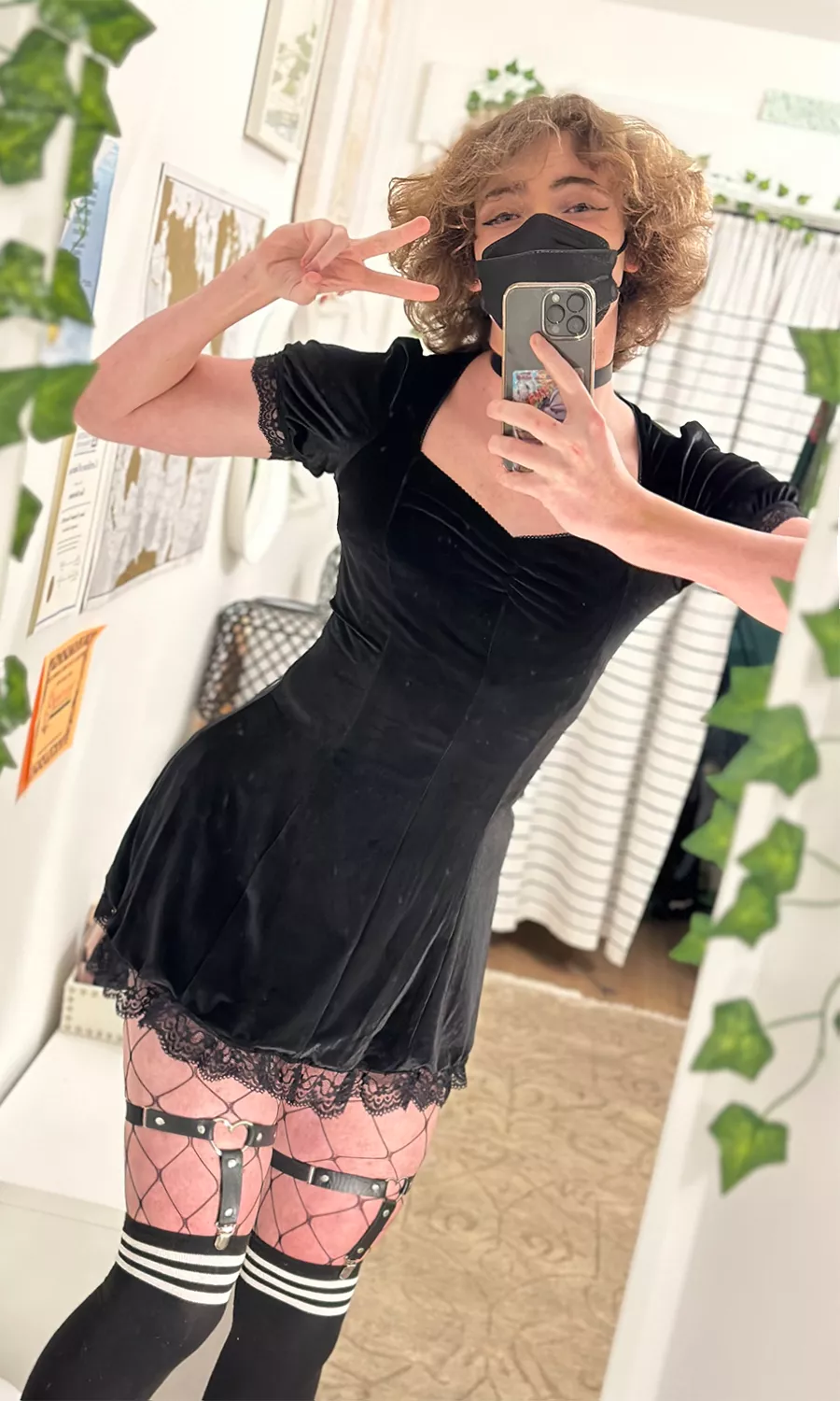 i need more outfit ideas :3