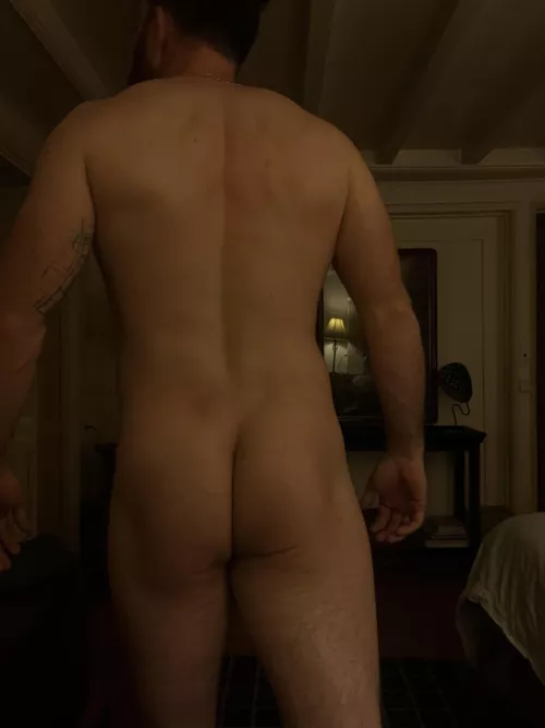 I need someone to grab my ass from behind. With meaning. And intention. Any takers?