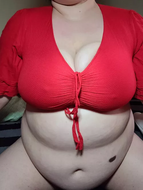 I need to be tit fucked in this top ❤️