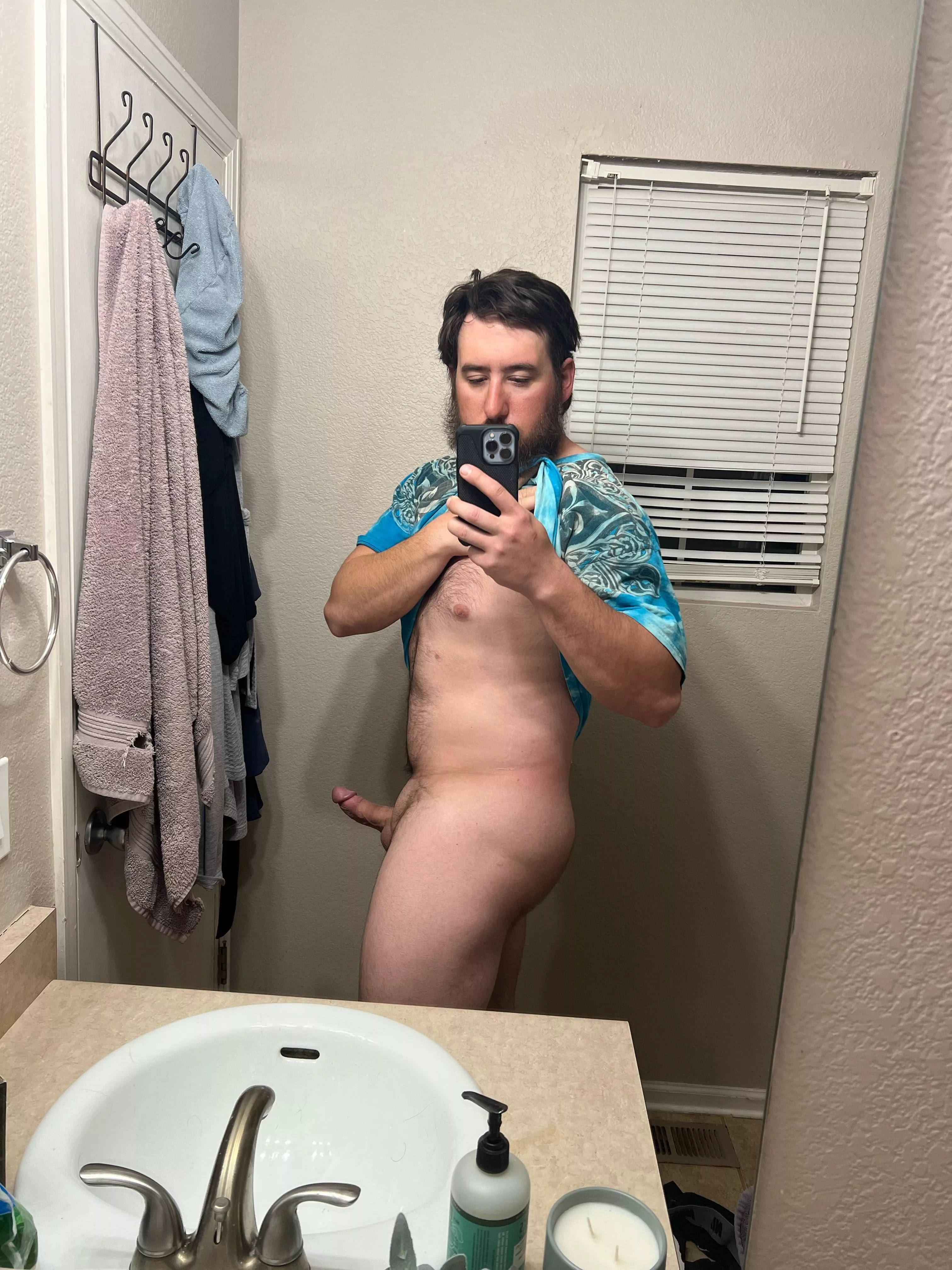 I woke up like this 😍 who else wakes up horny af?