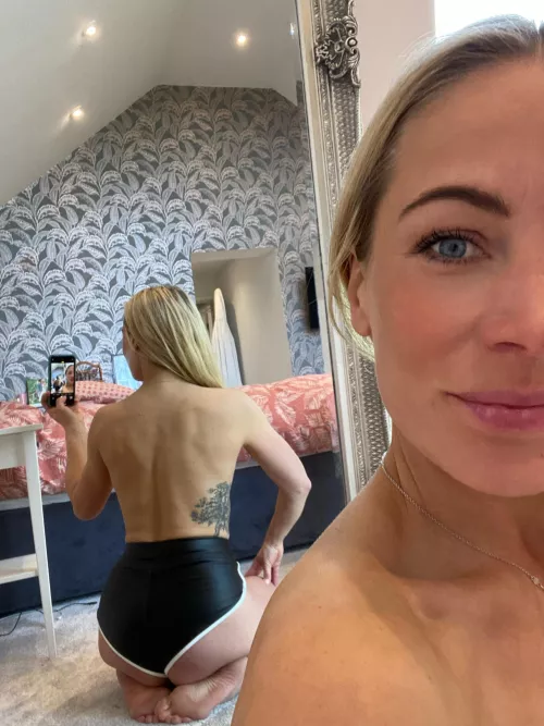 I’ll scratch yours, if you scratch mine!