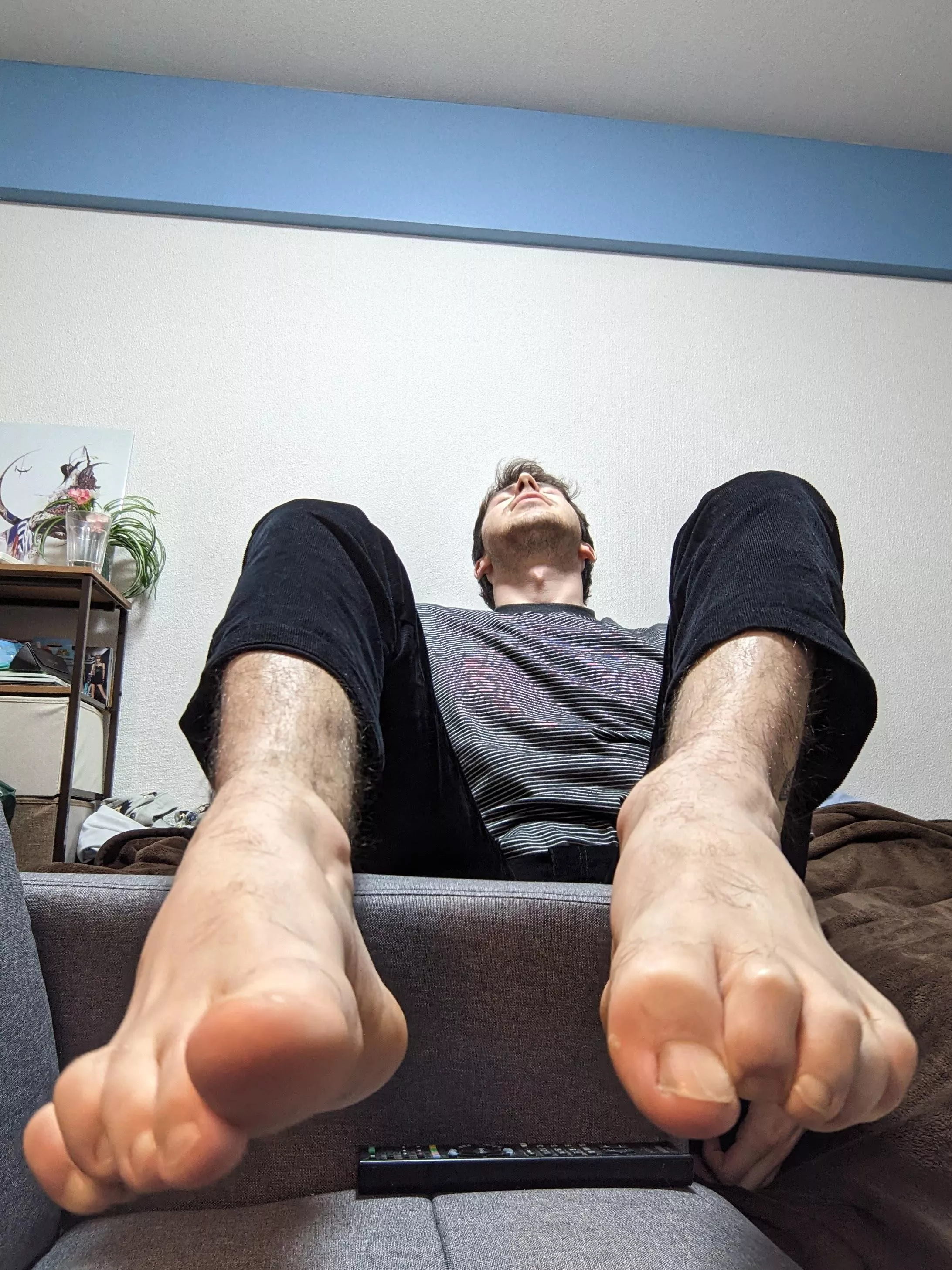 Imagine all the fun you could have with these toes 😈