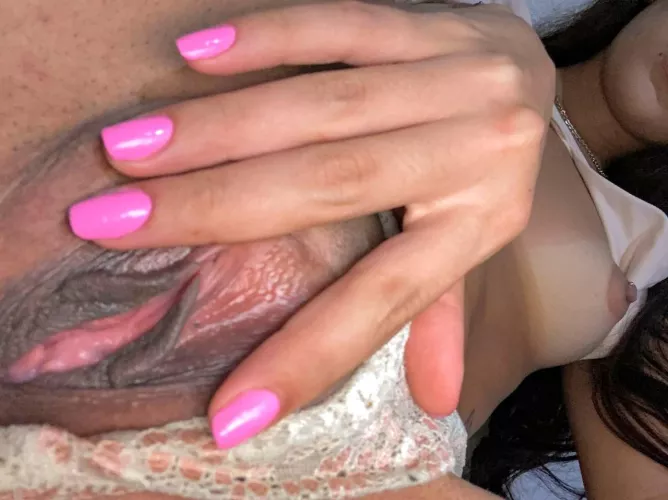 like pink nail?