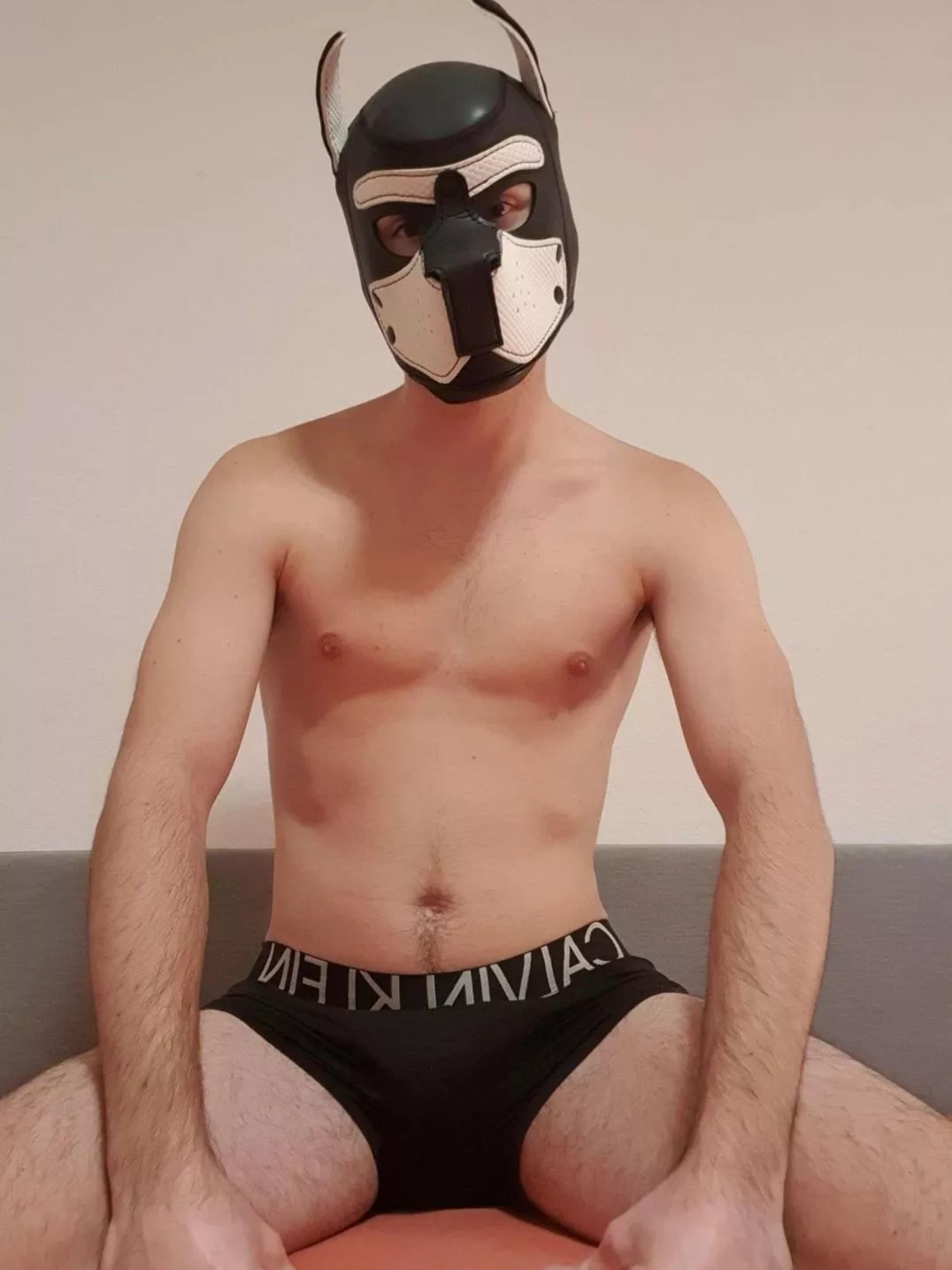 love to edge my bone, not to cum as a good boy and enjoy my musk