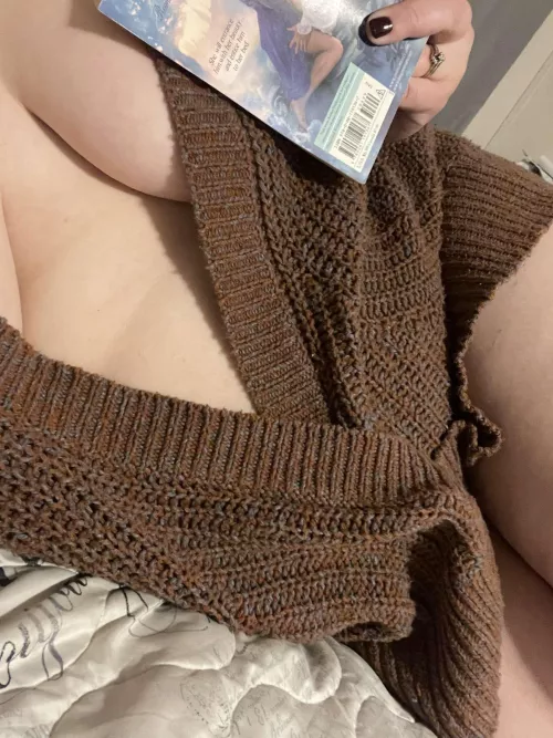 Naughty books make me so wet!