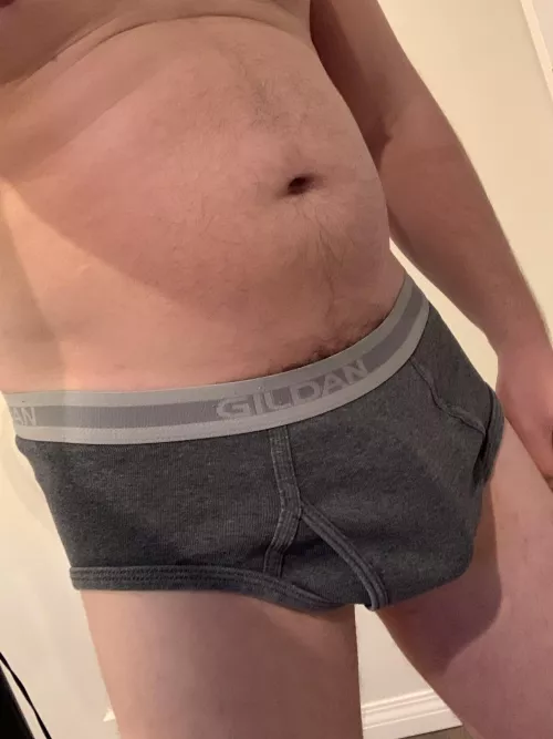 Need a bear to take care of this bulge. DMs open