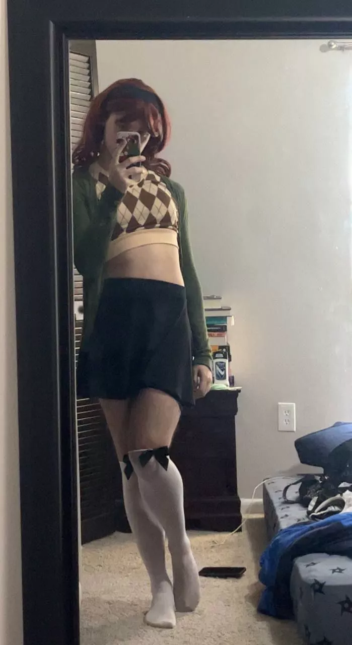 need a muscular daddy