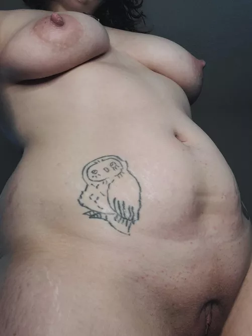 nude with perfect curves