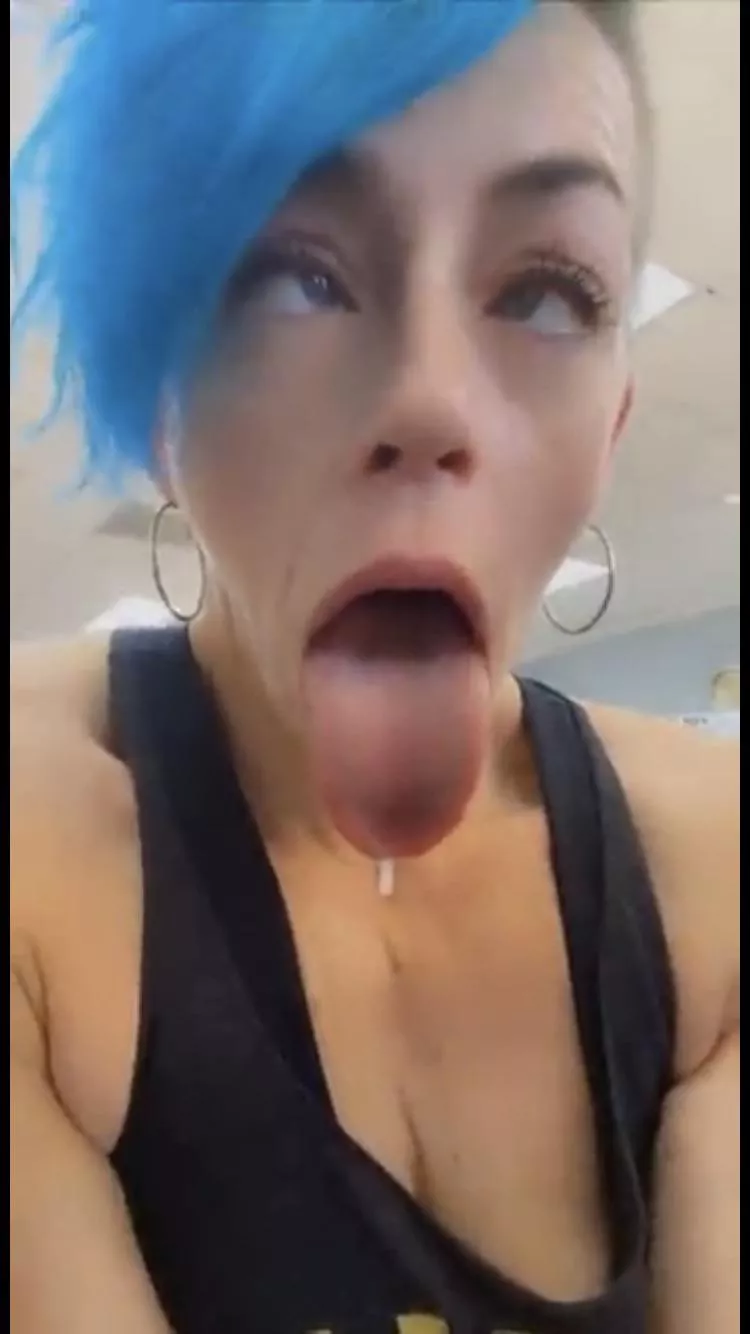 Open your mouth, now [oc]