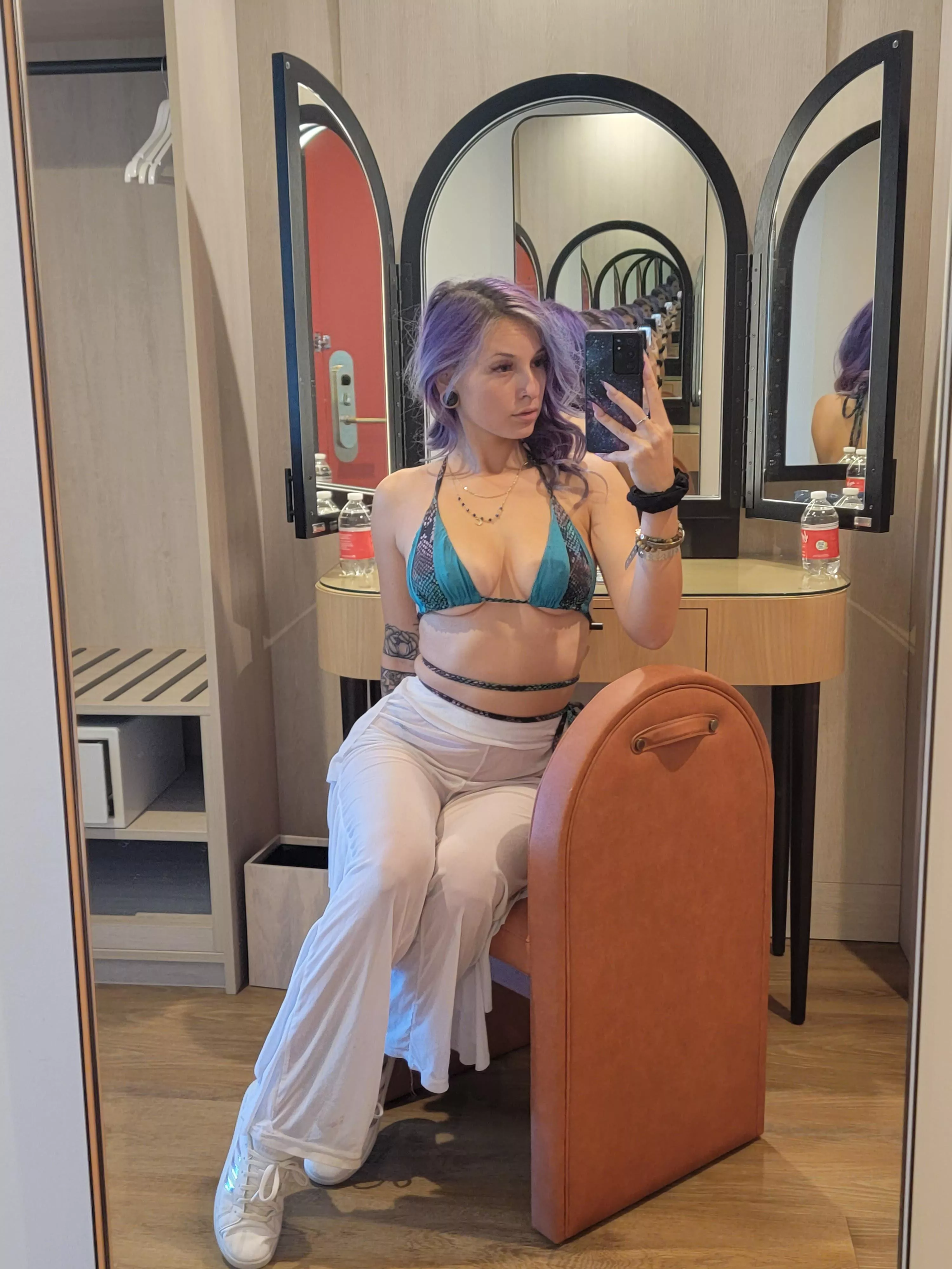 Purple witch vibes 💕