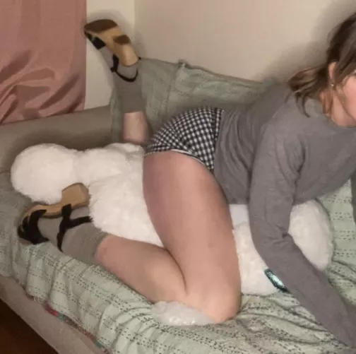 Six feet tall and I will destroy you with my thighs