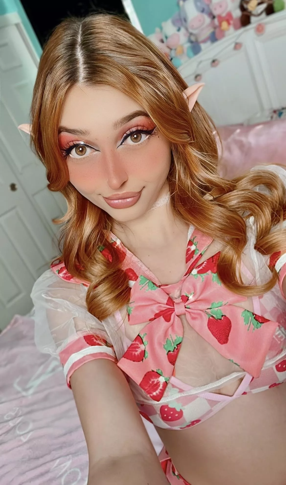 Strawberry Elf Girl StewpidSenpai!