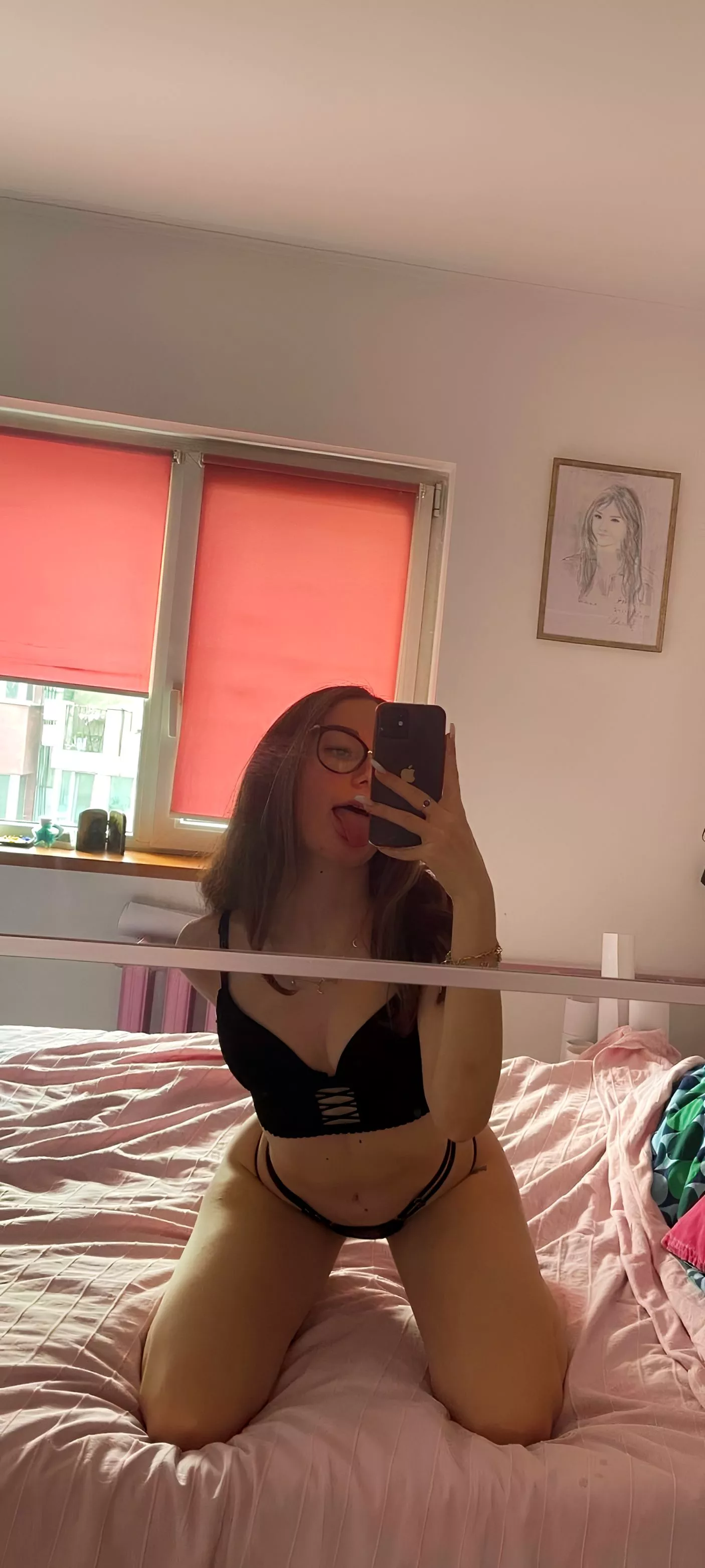 Stressed and wanna have fun, who wants to play with me