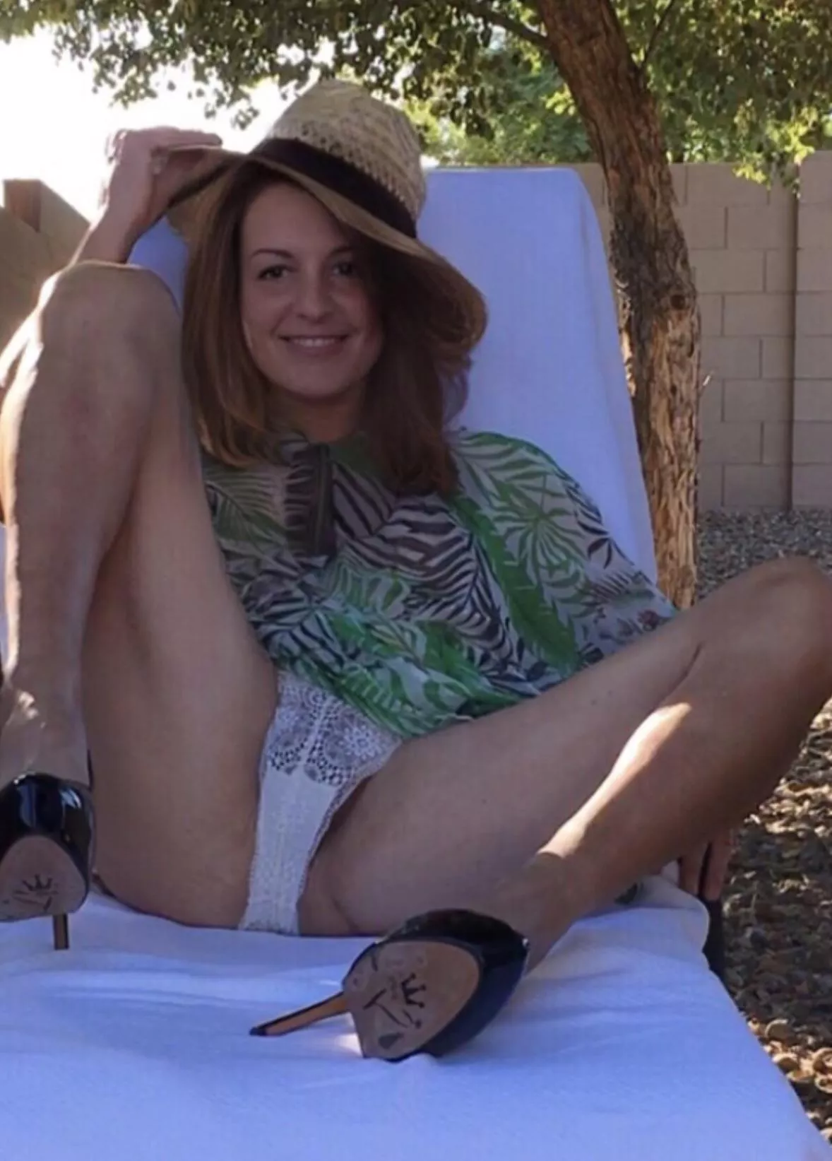 Summertime… and dawn is easy…