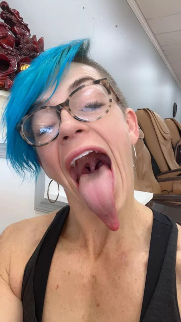 Taste my milf tongue