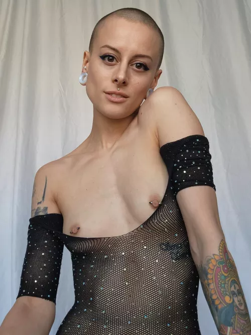 thanks for loving short hair ya pervs 😘