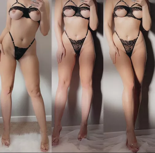 These heels make my legs look so good! 😻