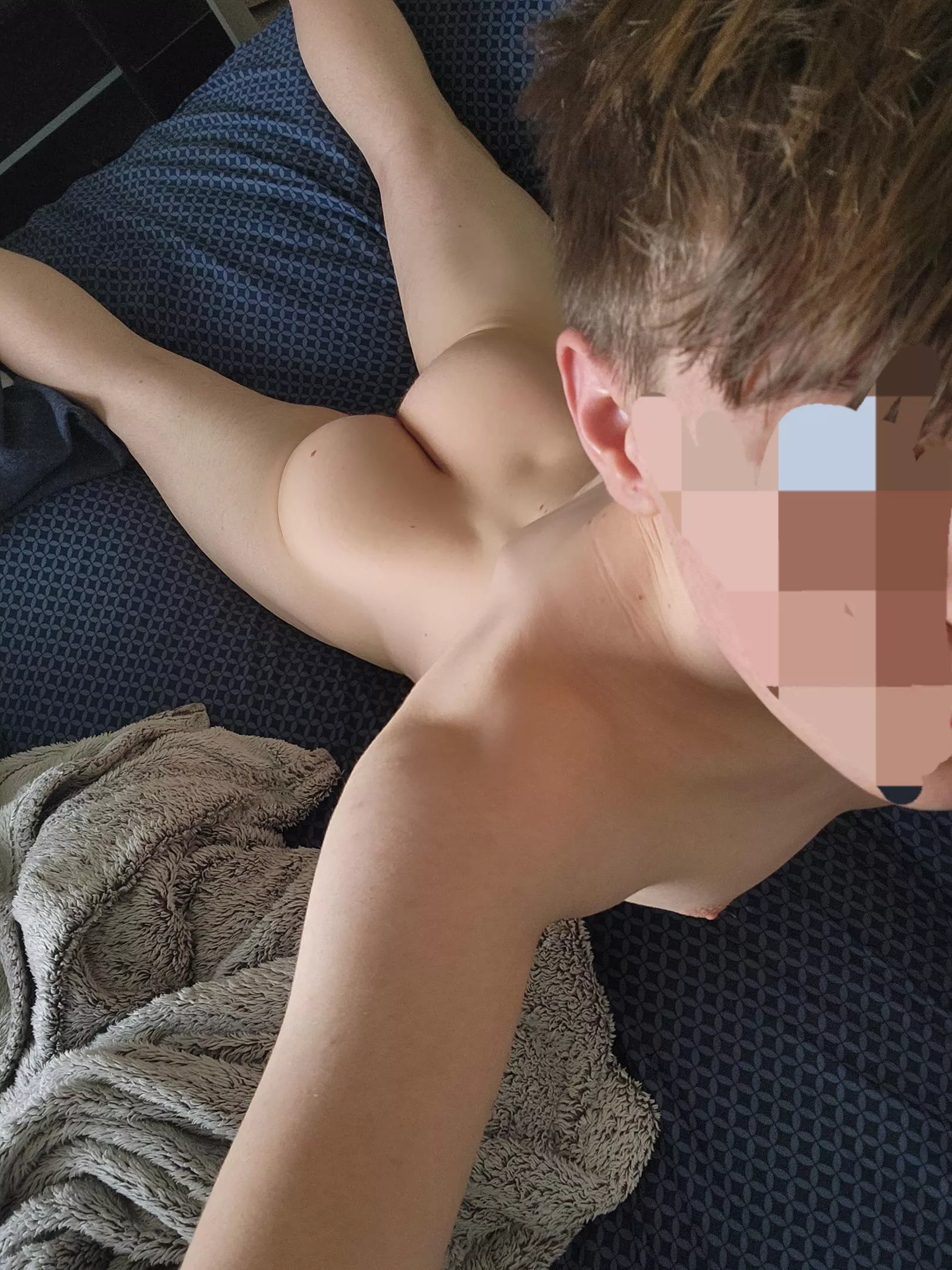 Tie me to the bed and never let me go ;)