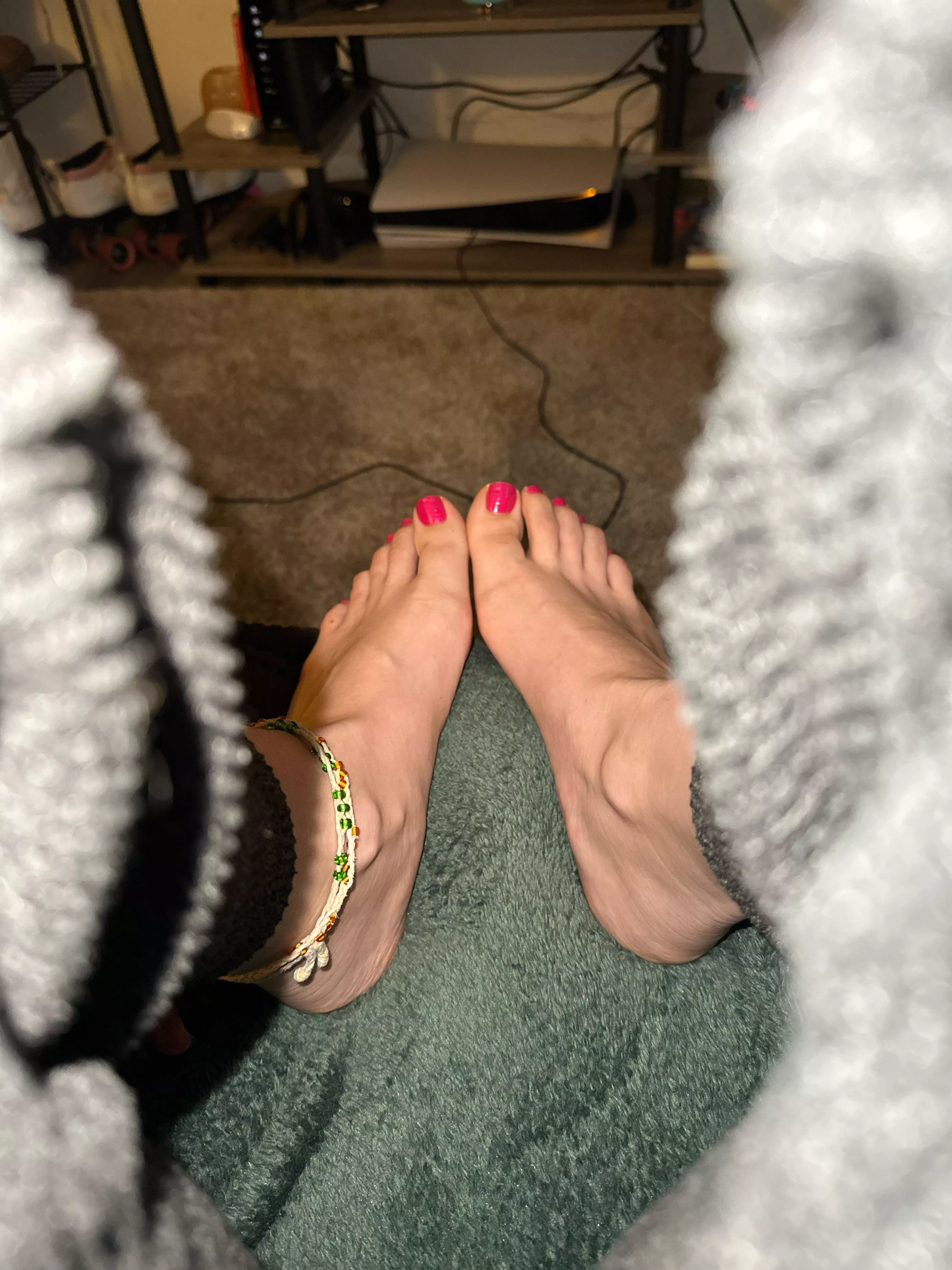 What’s your fave polish color? I live a good pink!