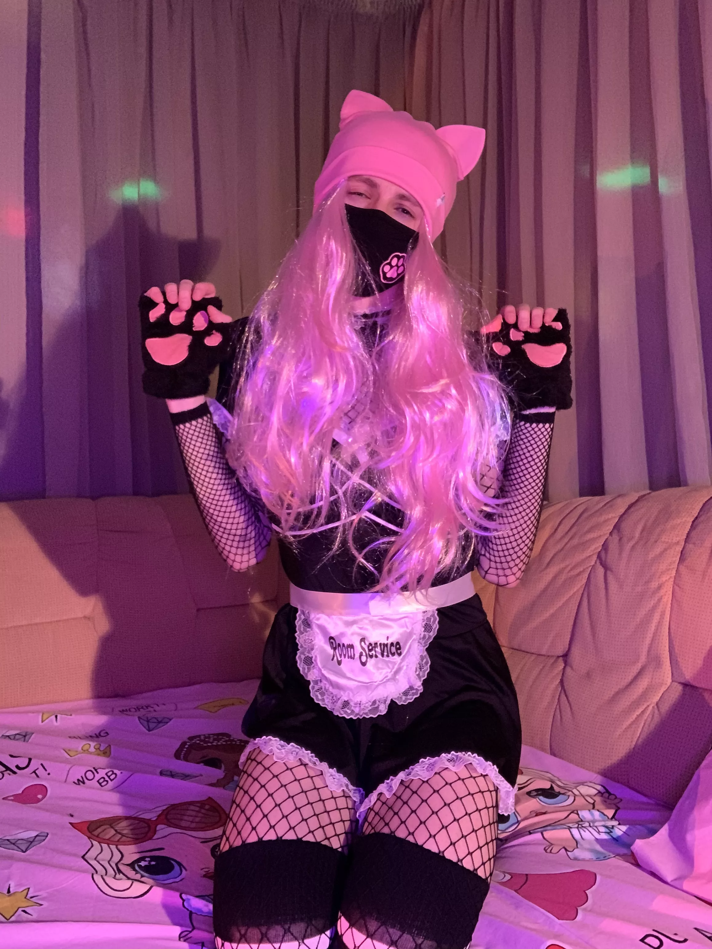 Where do I submit my application to become your girlfriend?